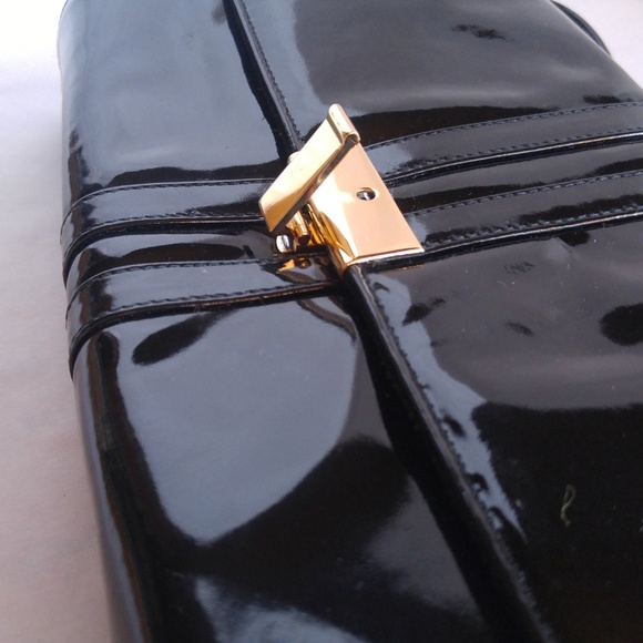 Perfect Holiday handbag! Black patent leather - Picture 3 of 7